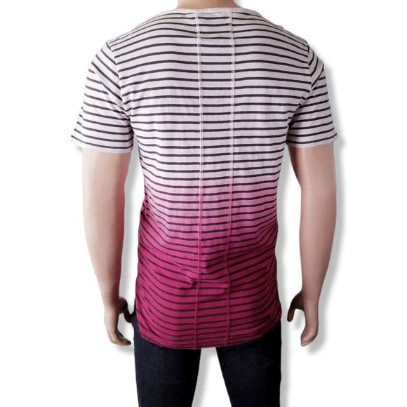 Square Zero White To Red Striped Ombre Pocket T-Shirt - Picture 7 of 8
